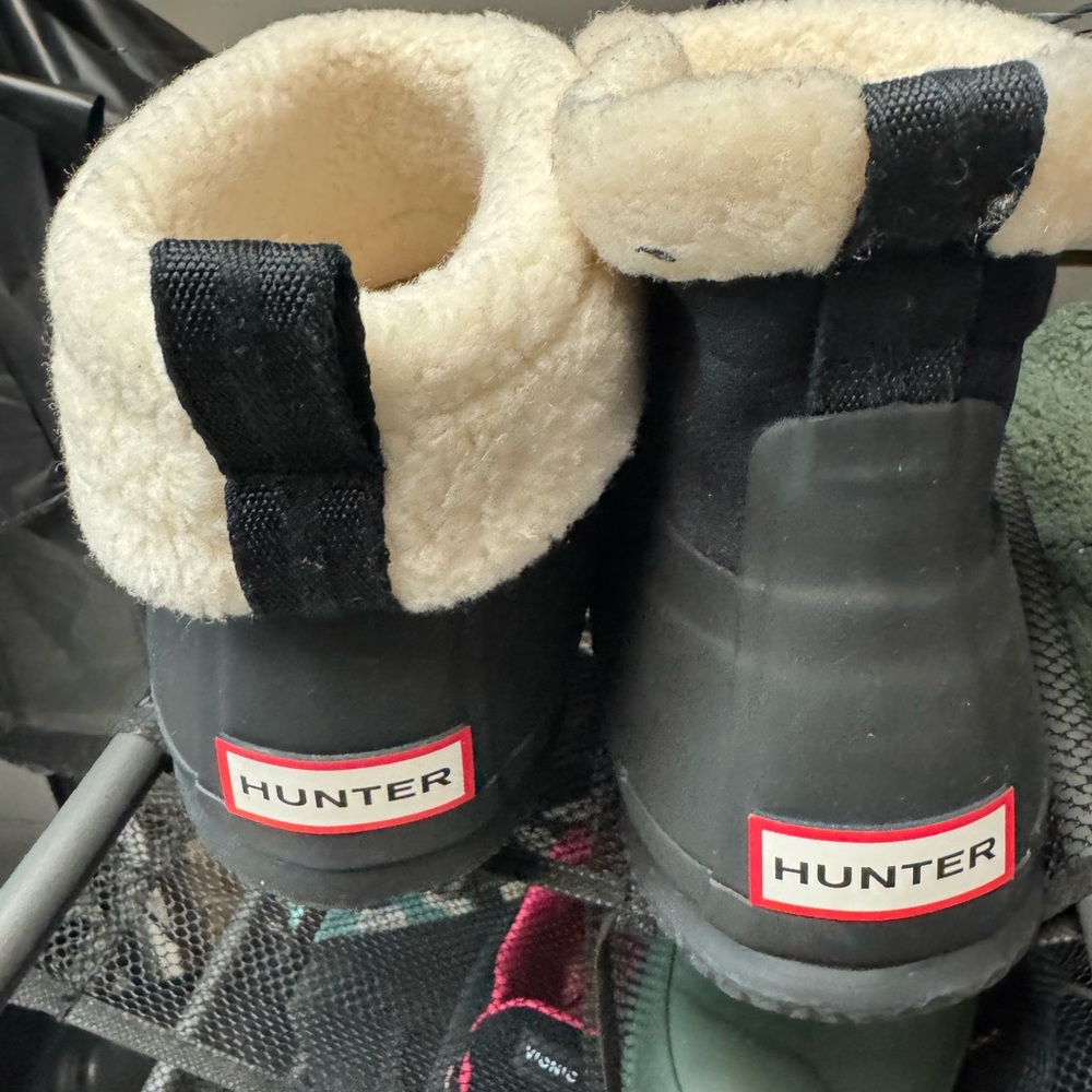 Hunter boots
UK 6